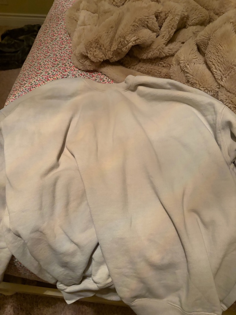 Brandy Melville White Crewneck Sweatshirt